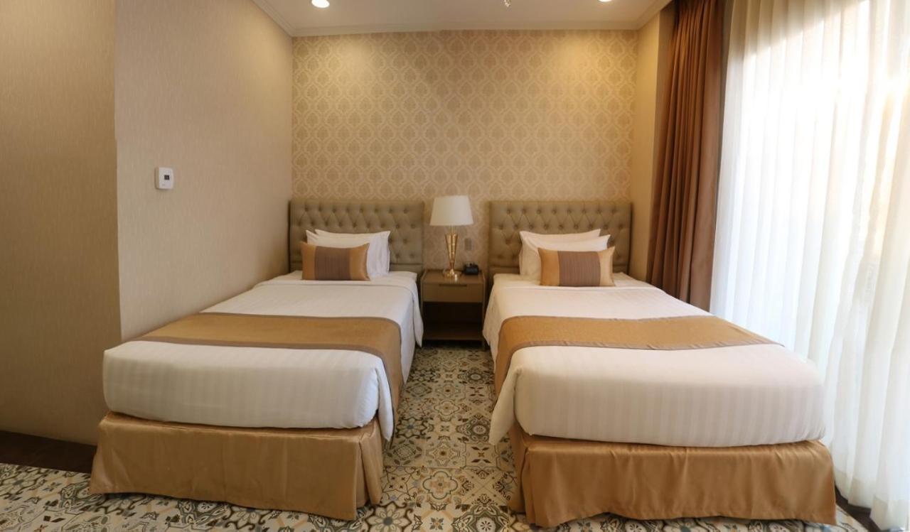 Rizal Park 5* Manila