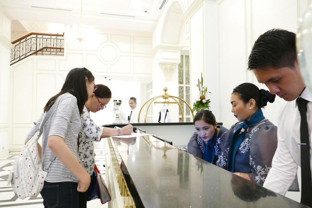 Rizal Park Hotel